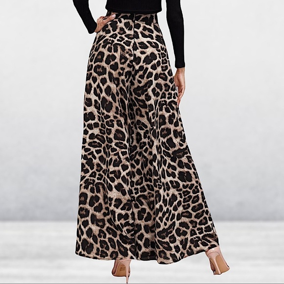 LEOPARD HIGH WAISTED WIDE LEG PANTS - Picture 4 of 8